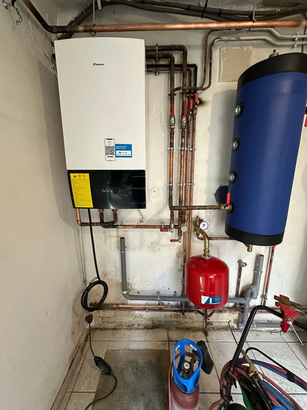 Installation pompe à chaleur avec ballon tampon et thermodynamique